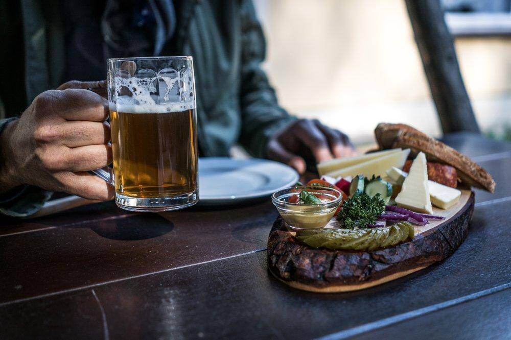 Brotzeit am Kuhstall für 2 Personen Brotzeit für 2 Personen